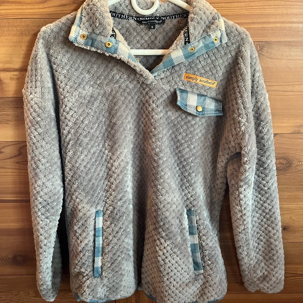 Simply Southern Textured Gray Pullover